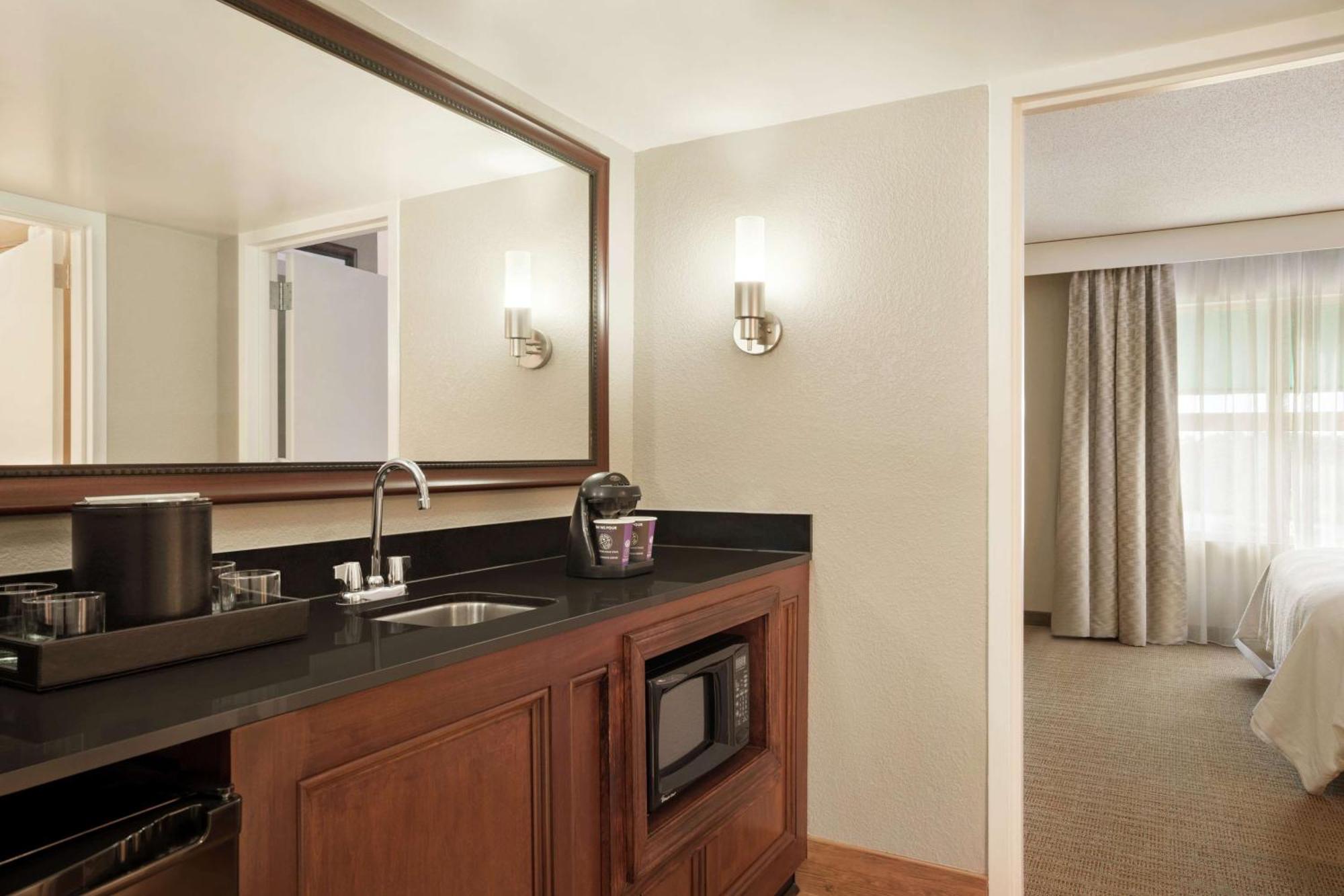 Embassy Suites Brunswick Eksteriør bilde