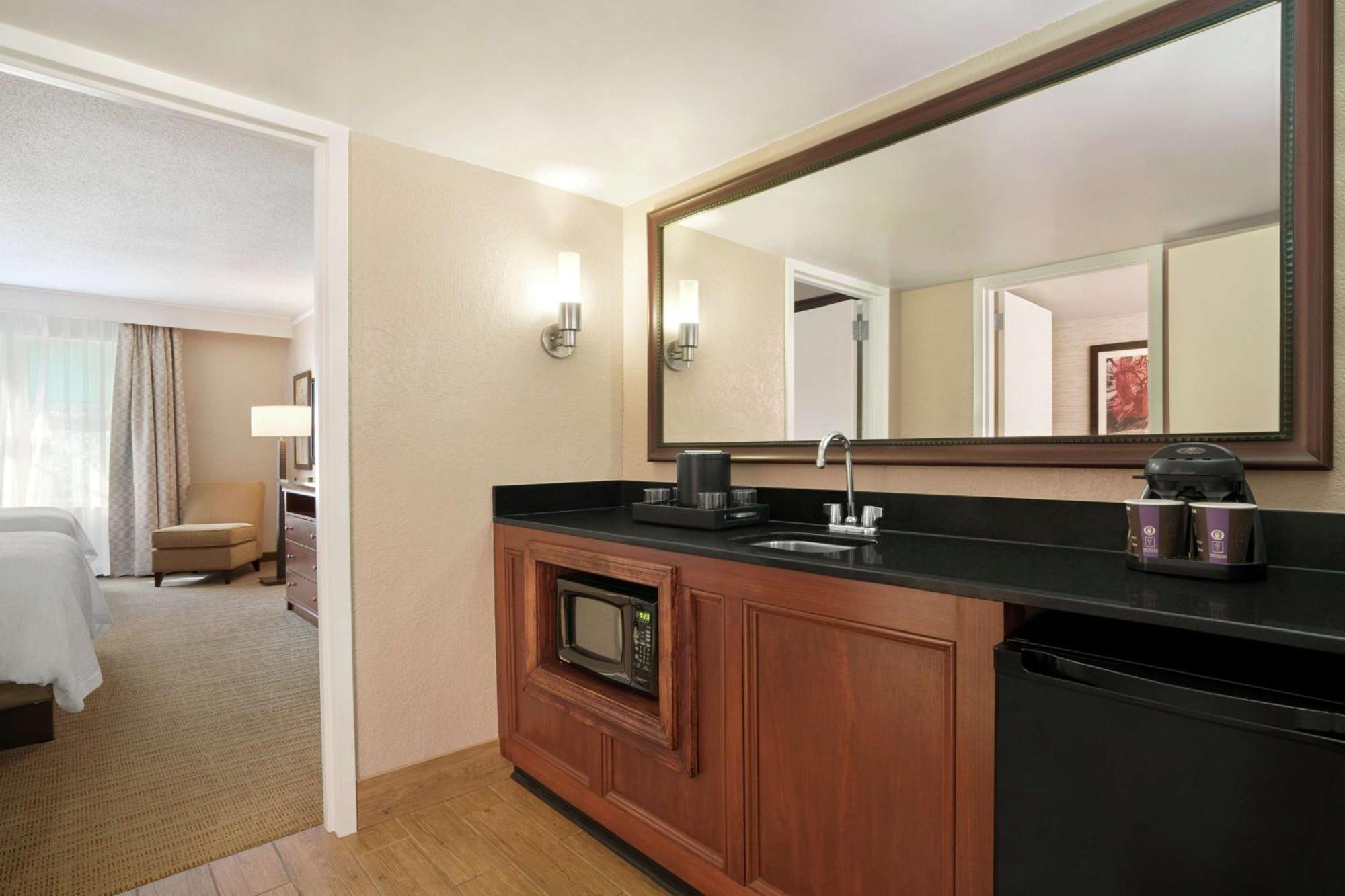 Embassy Suites Brunswick Eksteriør bilde